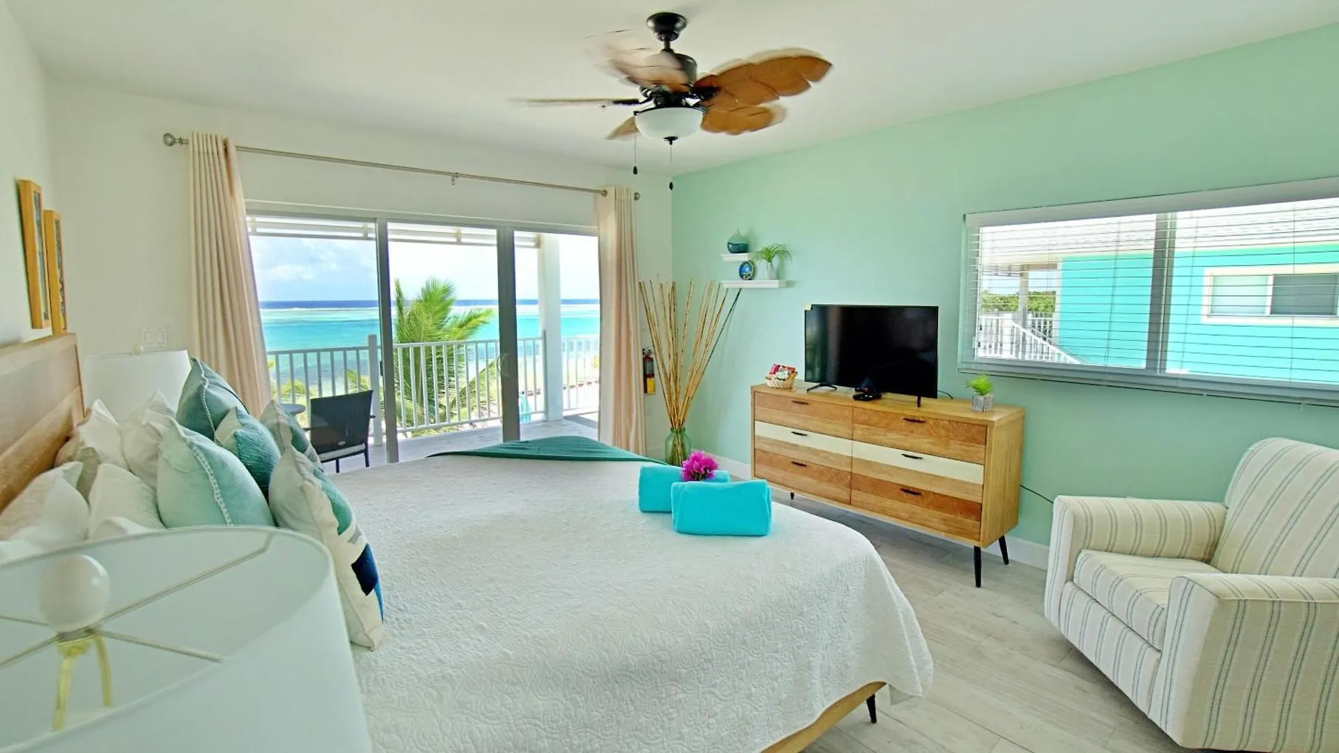The Blue Iguana At Cottages Sand Bluff Hébergement de vacances