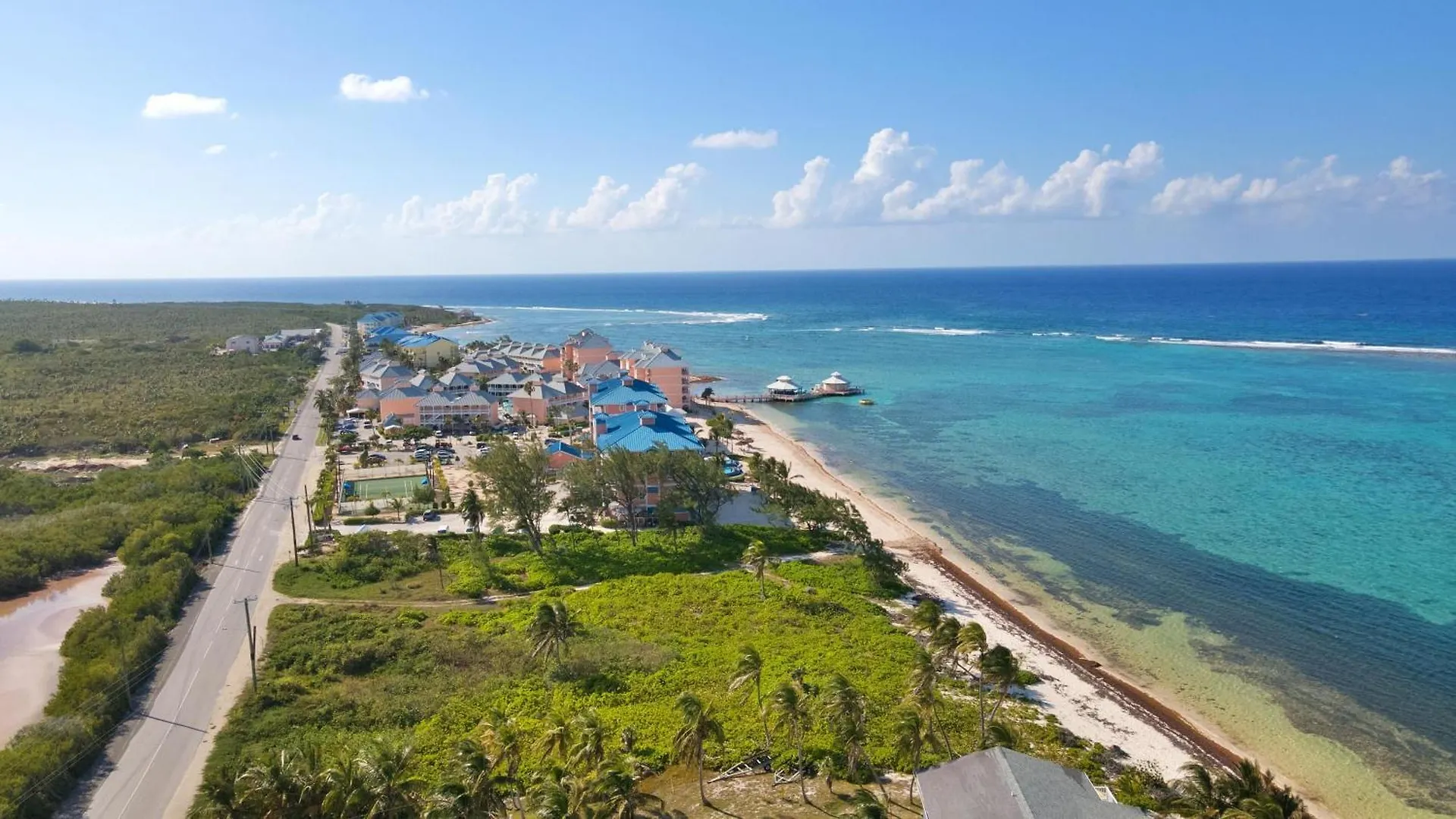 The Blue Iguana At Cottages Sand Bluff 0*,  Isole Cayman